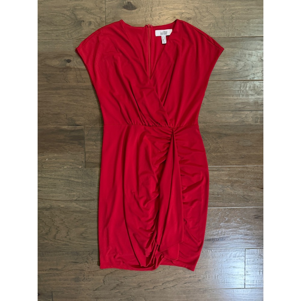 Belle Badgley Mischka Red Ruched Faux Wrap Sheath Dress Size 8 Cap Sleeve V-Neck